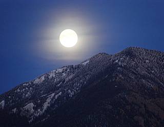 photography/moon_over_taos_sacred_mt_1563691189.jpg