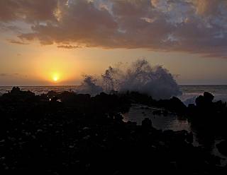 photography/sunset_wave_2_1563691192.jpg